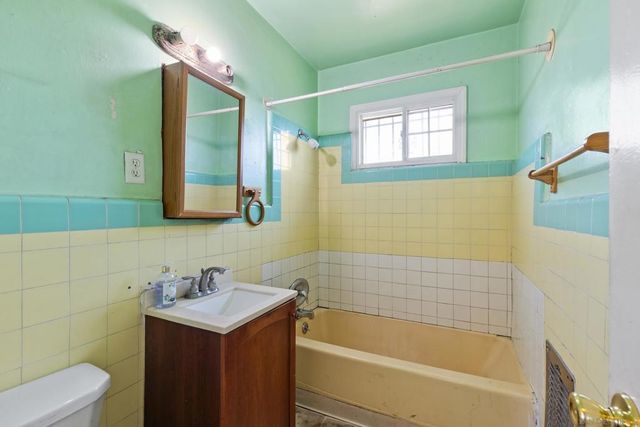 535 12th St, Imperial Beach, CA 91932