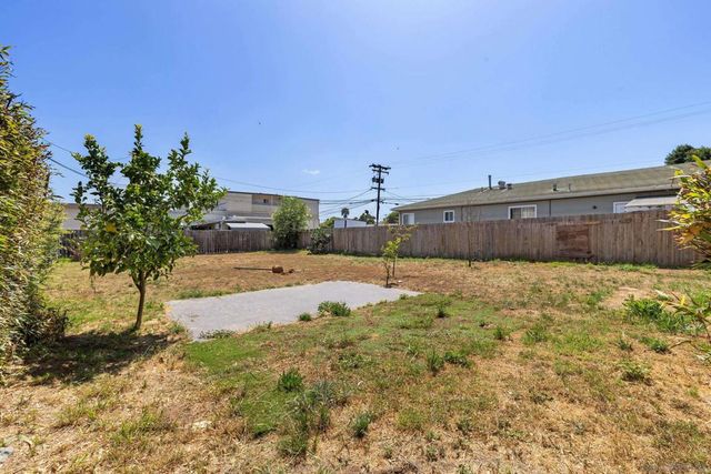 535 12th St, Imperial Beach, CA 91932