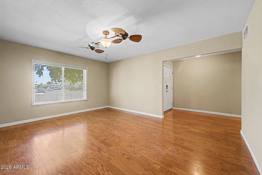 11243 N 58TH Drive, Glendale, AZ 85304 — photo 5