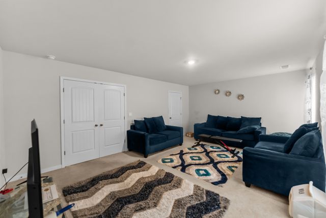 5636 Hickory Woods Dr, Antioch, TN 37013