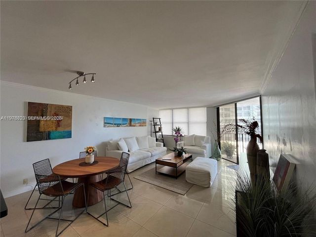 1865 Brickell Ave A406, Miami, FL 33129