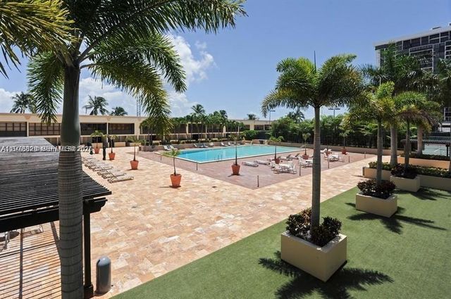 1865 Brickell Ave A406, Miami, FL 33129