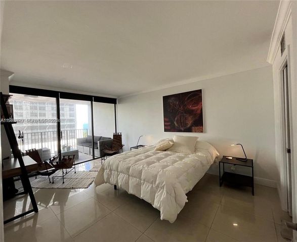 1865 Brickell Ave A406, Miami, FL 33129
