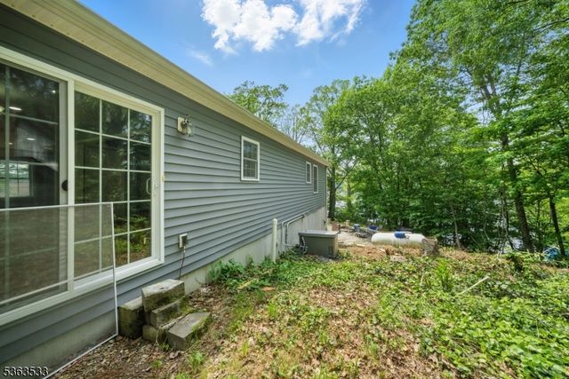 40 Upper Greenwood Rd, West Milford Twp., NJ 07421