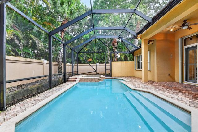 10247 Isle Wynd Court, Boynton Beach, FL 33437
