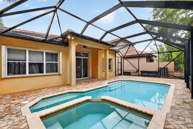 10247 Isle Wynd Court, Boynton Beach, FL 33437