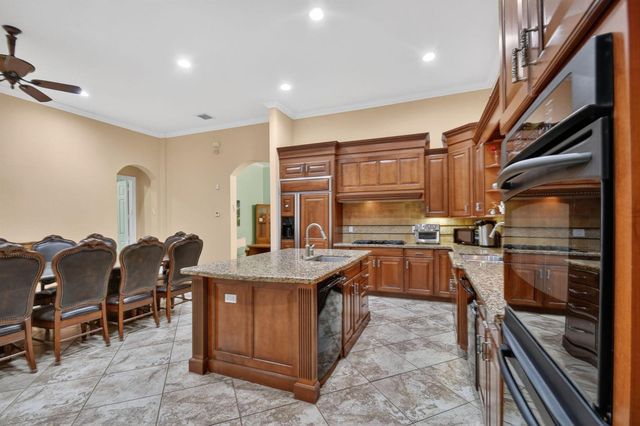 10247 Isle Wynd Court, Boynton Beach, FL 33437