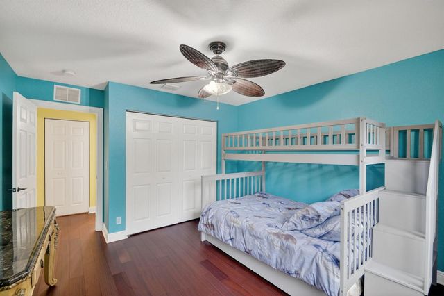 10247 Isle Wynd Court, Boynton Beach, FL 33437