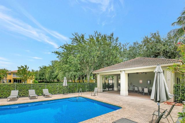 10247 Isle Wynd Court, Boynton Beach, FL 33437