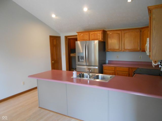 4140 S Danita Court S, New Palestine, IN 46163