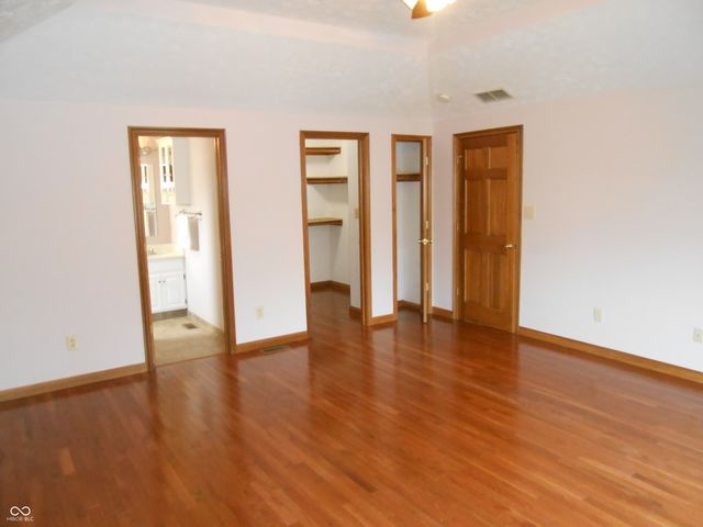 4140 S Danita Court S, New Palestine, IN 46163