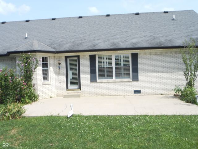 4140 S Danita Court S, New Palestine, IN 46163