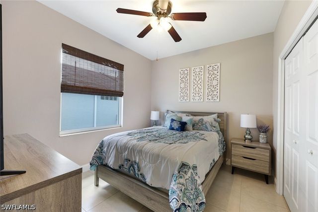 697 Crossfield CIR, Naples, FL 34104