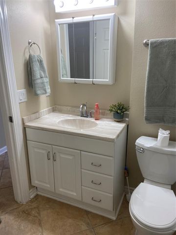 1711 Canary Circle, League City, TX 77573