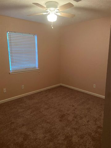 1711 Canary Circle, League City, TX 77573