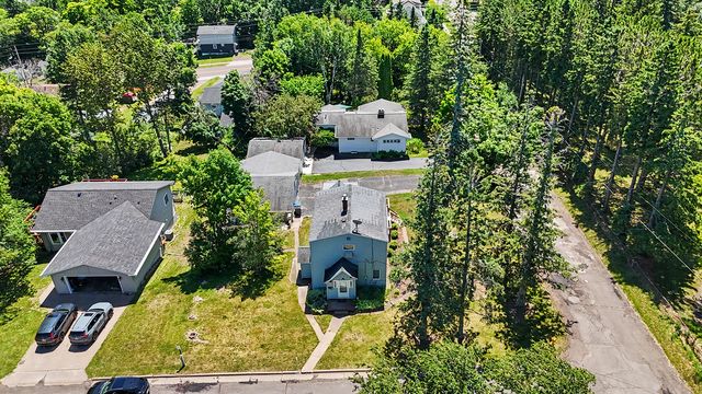 502 Park Street, Duluth, MN 55803
