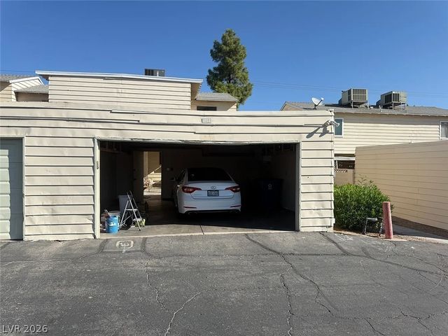 4914 Larkspur Street, Las Vegas, NV 89120
