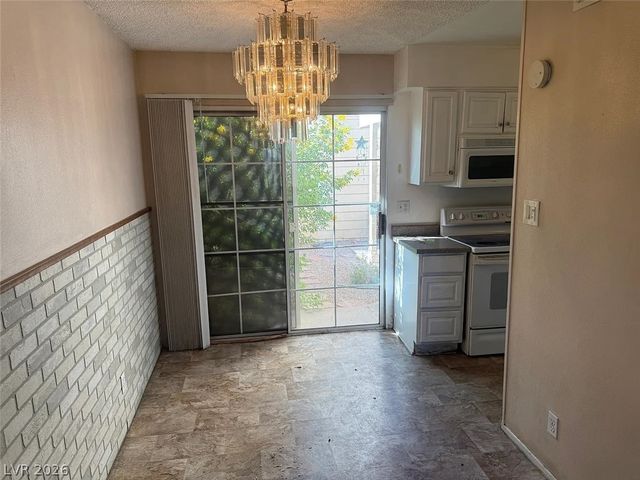 4914 Larkspur Street, Las Vegas, NV 89120
