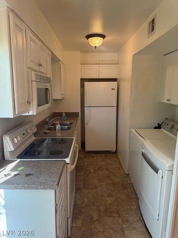 4914 Larkspur Street, Las Vegas, NV 89120