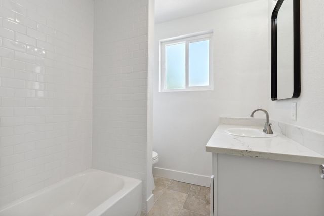 630 N Roosevelt Avenue, Fresno, CA 93728