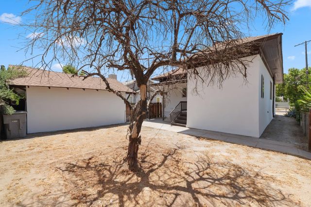 630 N Roosevelt Avenue, Fresno, CA 93728