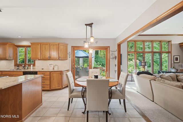 2573 Wimbledon Park Boulevard, Toledo, OH 43617