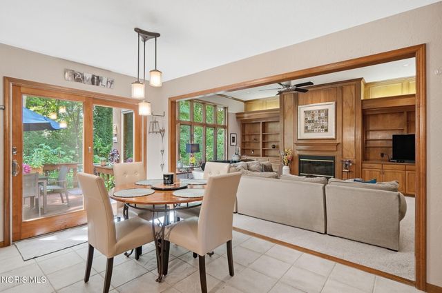 2573 Wimbledon Park Boulevard, Toledo, OH 43617
