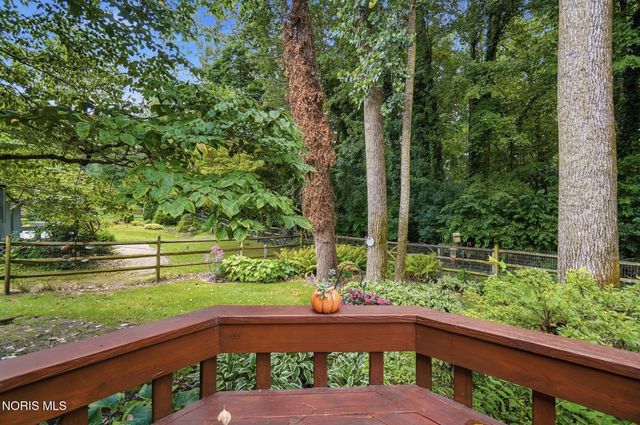2573 Wimbledon Park Boulevard, Toledo, OH 43617