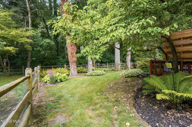 2573 Wimbledon Park Boulevard, Toledo, OH 43617
