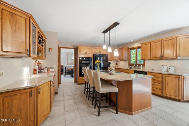 2573 Wimbledon Park Boulevard, Toledo, OH 43617