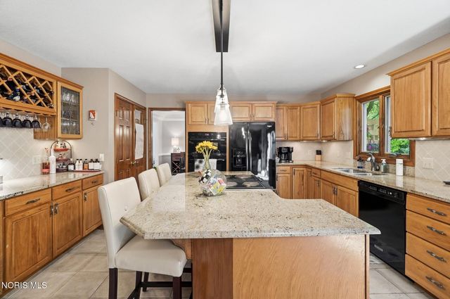 2573 Wimbledon Park Boulevard, Toledo, OH 43617