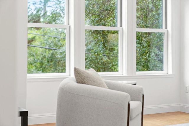 2220 Arrowhead Drive, Oakland, CA 94611