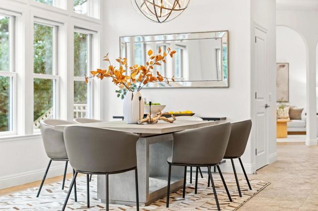 2220 Arrowhead Drive, Oakland, CA 94611