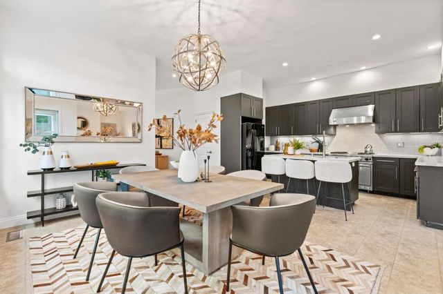 2220 Arrowhead Drive, Oakland, CA 94611