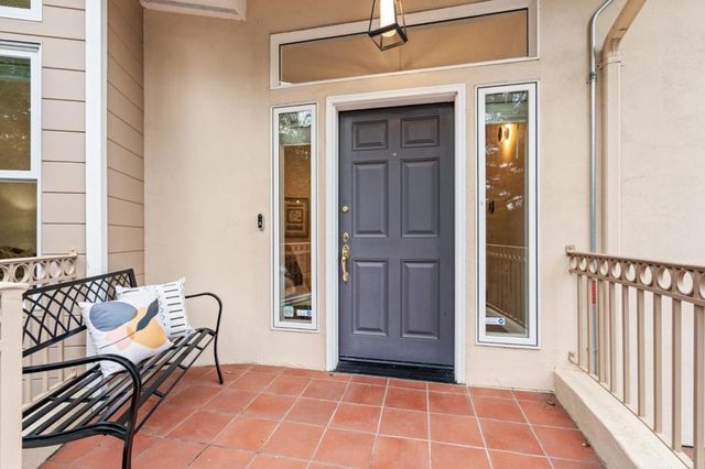 2220 Arrowhead Drive, Oakland, CA 94611