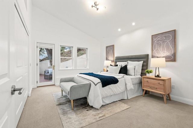 2220 Arrowhead Drive, Oakland, CA 94611