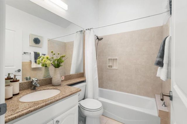 2220 Arrowhead Drive, Oakland, CA 94611