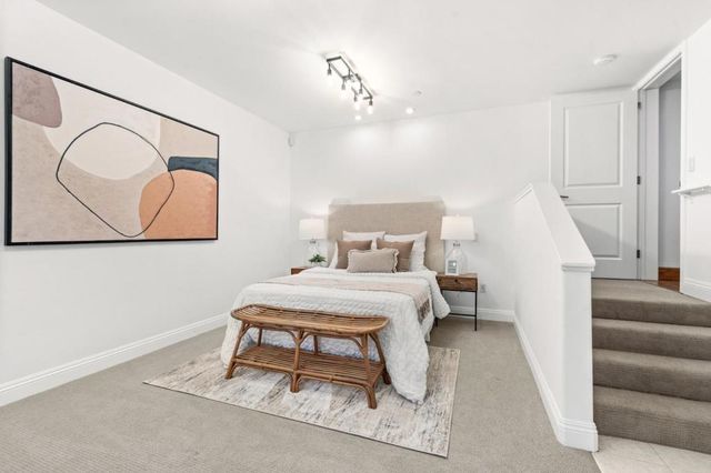 2220 Arrowhead Drive, Oakland, CA 94611