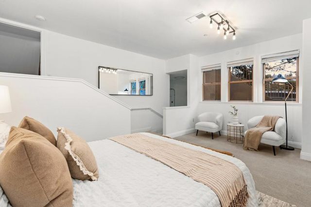 2220 Arrowhead Drive, Oakland, CA 94611