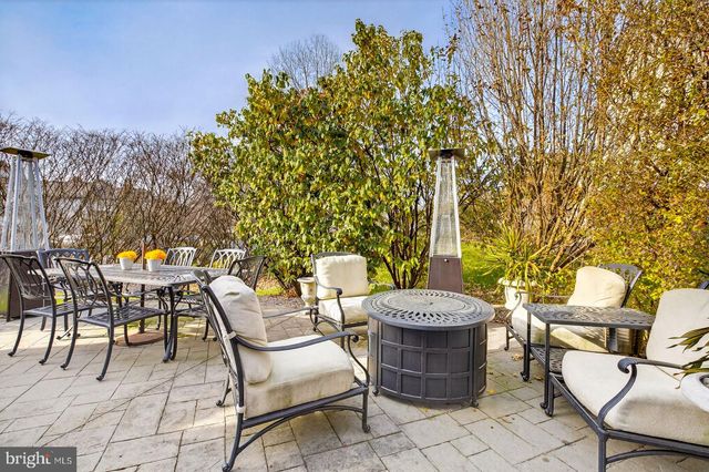 1098 STILLWOOD CIR, Lititz, PA 17543