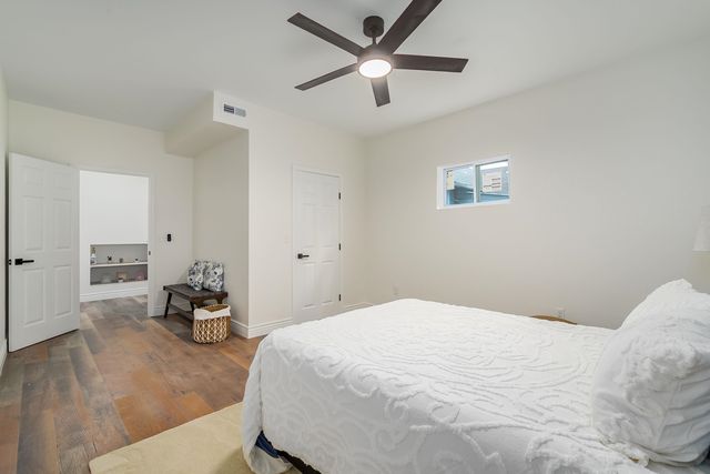 330 N Ash St, Wichita, KS 67214