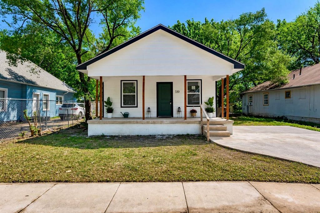 330 N Ash St, Wichita, KS 67214