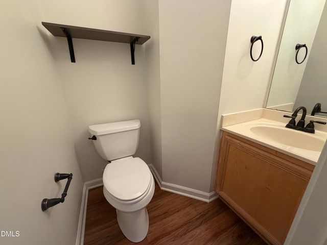 803 Knightsborough Way, Apex, NC 27502