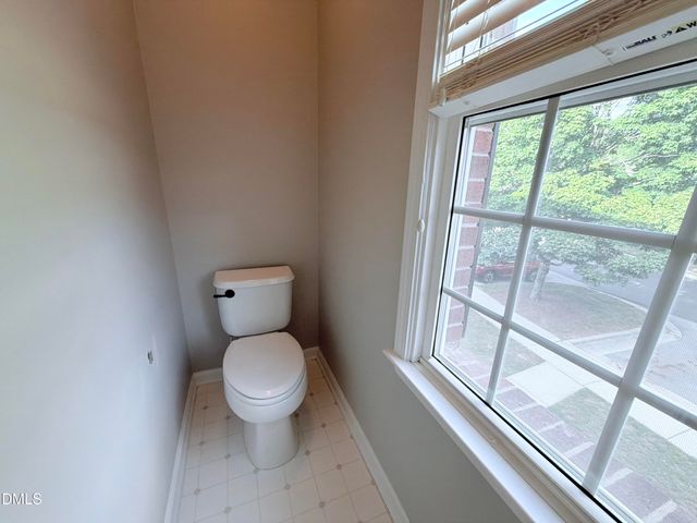 803 Knightsborough Way, Apex, NC 27502