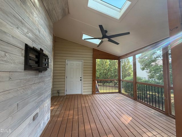 803 Knightsborough Way, Apex, NC 27502