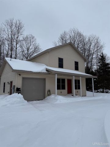 2121 Jasberg Street, Hancock, MI 49930