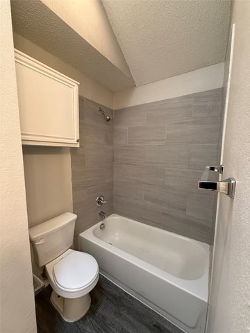 4307 Scarsdale Lane, Dallas, TX 75227