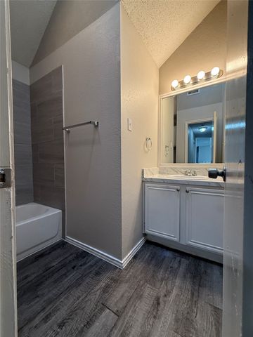 4307 Scarsdale Lane, Dallas, TX 75227