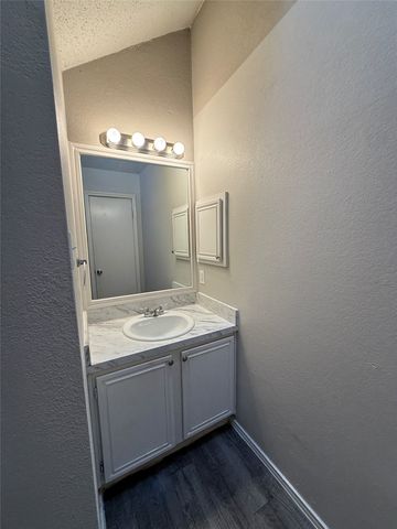 4307 Scarsdale Lane, Dallas, TX 75227