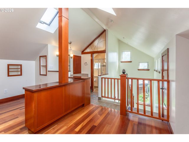 1230 Se 32ND Pl, Portland, OR 97214